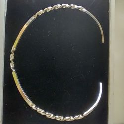 Silver Toned Necklace