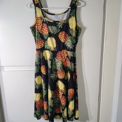🍍DRESS SIZE S $5