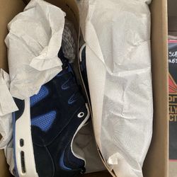 Axion Footwear Official Size 10 Navy / Carolina Blue / White