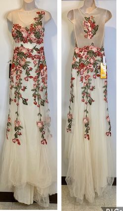 New With Tags Size 6 Formal Gown $135