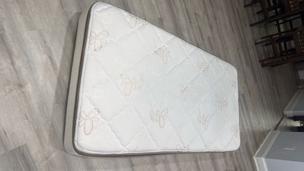 Twin mattress