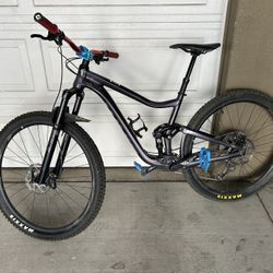 Giant Trance 3 Mountain Bike 29” Size Medium 