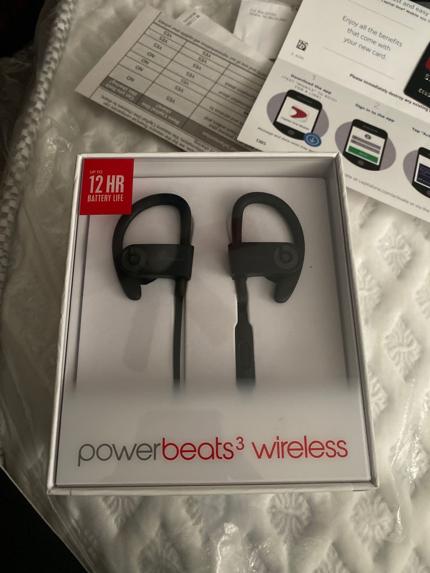 Power beats 3 wireless brand new