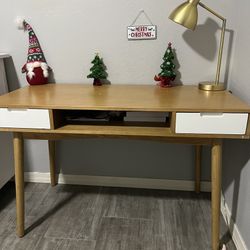 Beautiful Desk!