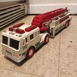 Hess Firefighter Truck 2000
