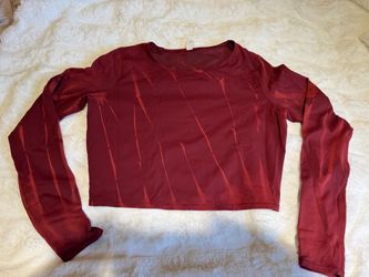Lululemon  Long Sleeve Crop Top
