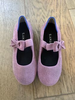 Girl’s shoes