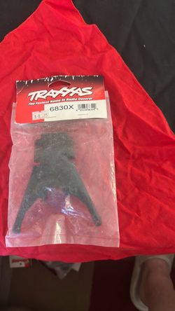 Traxxas #6830X bulkhead front