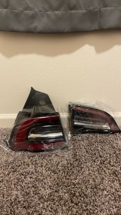 Tesla Original Tail lights