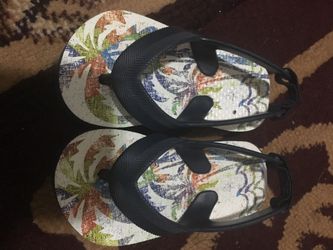 Cute summer Sandler’s new size 2