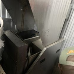 Commercial fryer Best Offer Must Go Asap‼️‼️