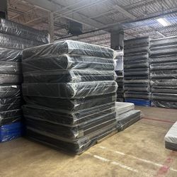 Queen Mattress Come With Free Box Spring - Same Day Delivery 