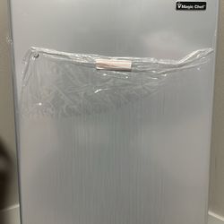Magic Chef Mini Fridge 