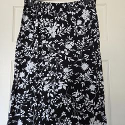 Ladies Skirt