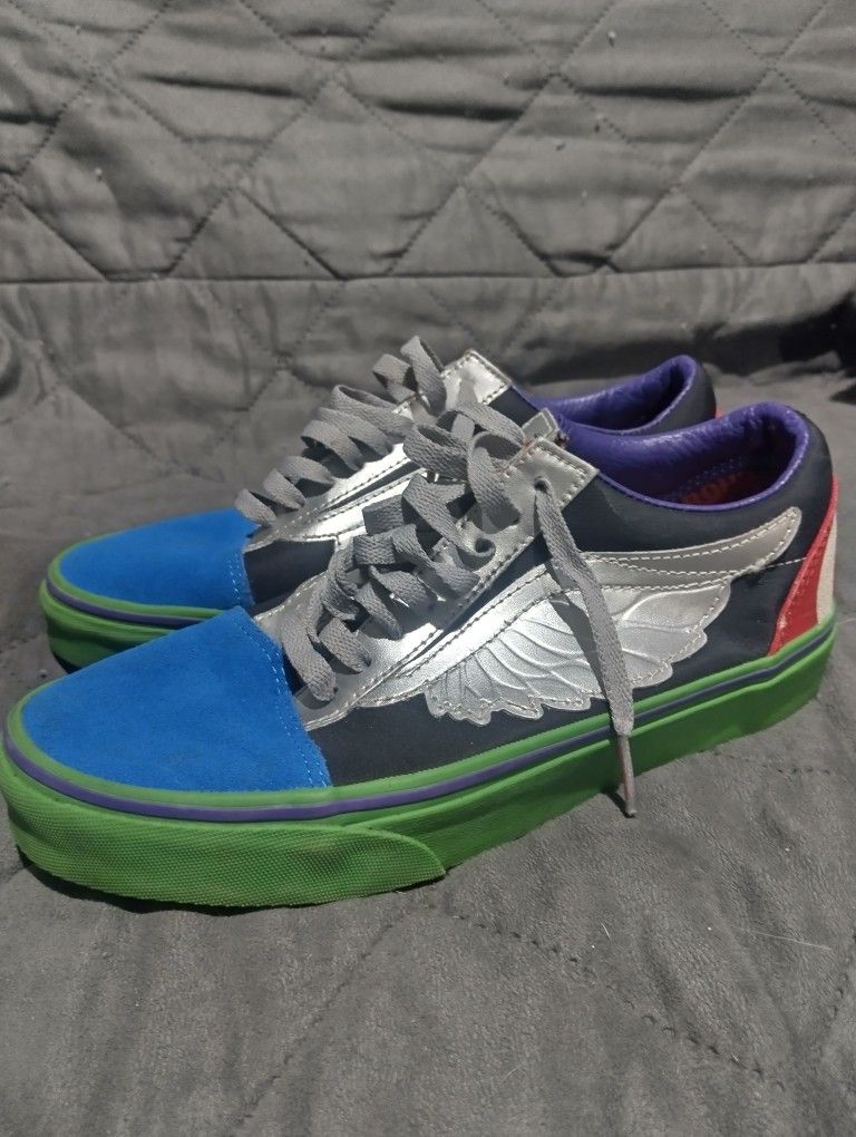 Vans x Marvel Avengers Old Skool Skate Shoe Sz Men 7 Women 8.5