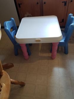 Little tikes table