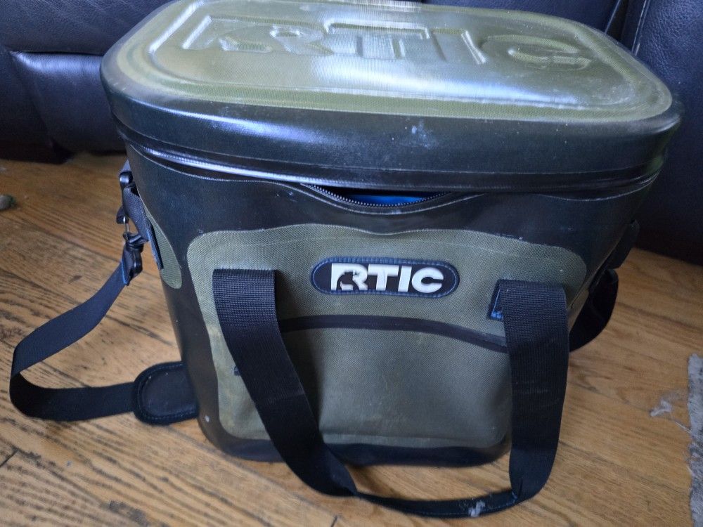 RTIC COOLER