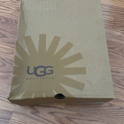 UGG