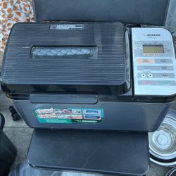 Zojirushi Bread Maker