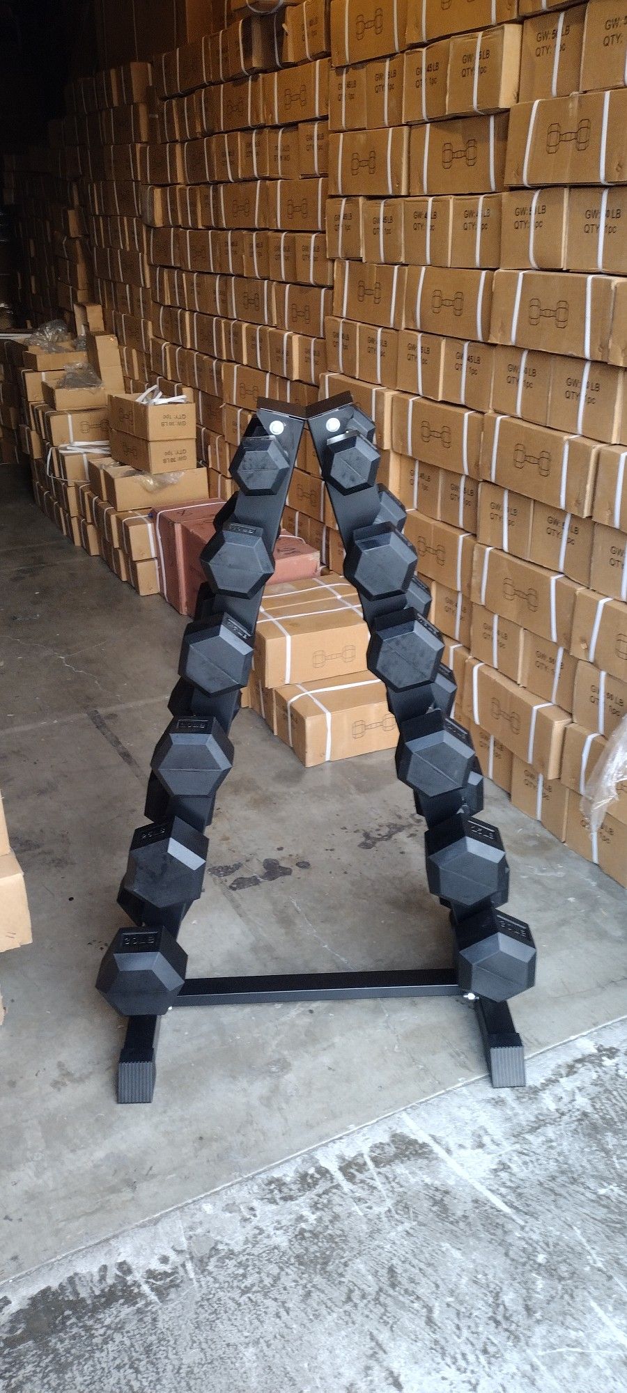 RUBBER HEX DUMBBELLS SET:
5lb - 30lb. WITH RACK.