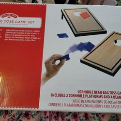Table Top Corn Hole Toss Game