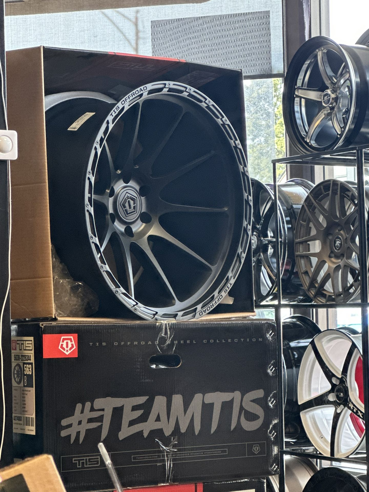 22x10 22x12 6 Lug And 5 Lug On Sale 