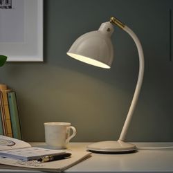 IKEA Rodflik Desk Task Lamp • Beige • Like New W/ Extra Lightbulb