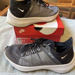 Nike EXP-X14 Used Men’s Shoes - Size 9.5 - Black, Grey & White 