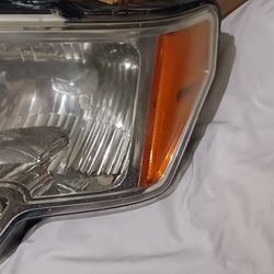 Ford F-150 Headlight 