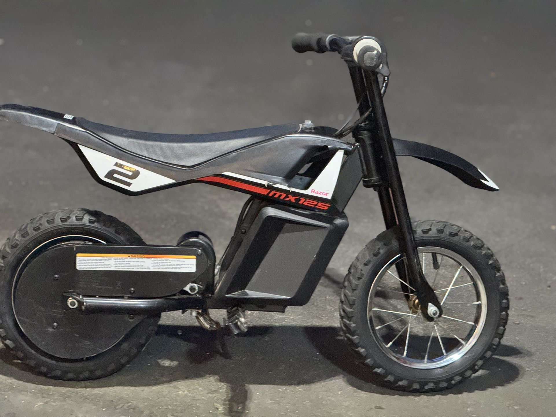 Razor Dirt Bike Razor Dirt Rocket MX125 - Black, 12V Electric-Powered Miniature Dirt Bike, for Child 5+