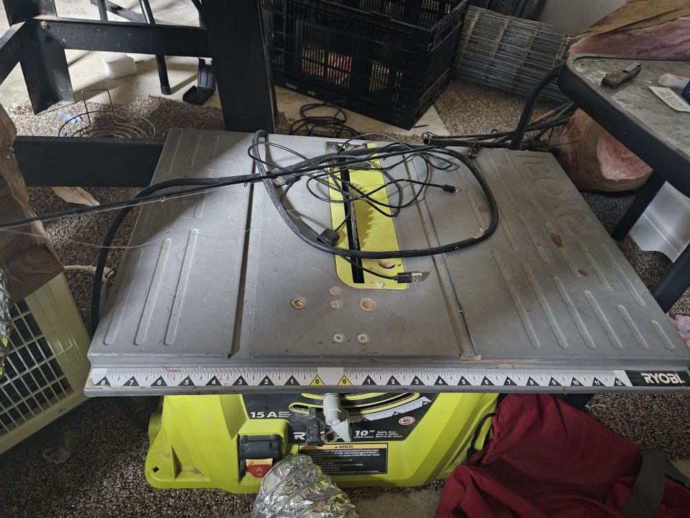 Ryobi Table Saw