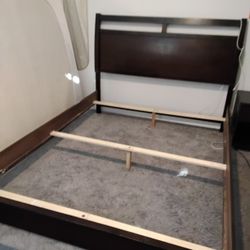 Solid Wood Craftsman  Style  Queen Size Bedframe  Dark Walnut Color W Box Spring