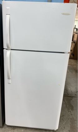 White Frigidaire 18 Cu Ft Refrigerator