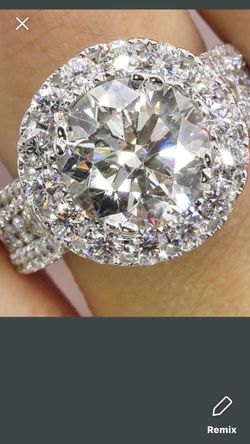 STERLING SILVER RING STAMPED 925 WITH WHITE TOPAZ STONE SIZE 6