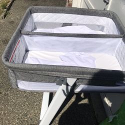 Simmons Baby Bassinet For Twins
