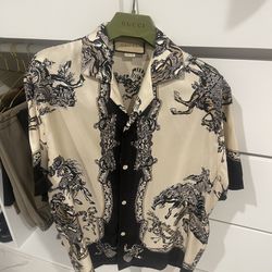 Gucci Silk Shirt Size Medium (Men)