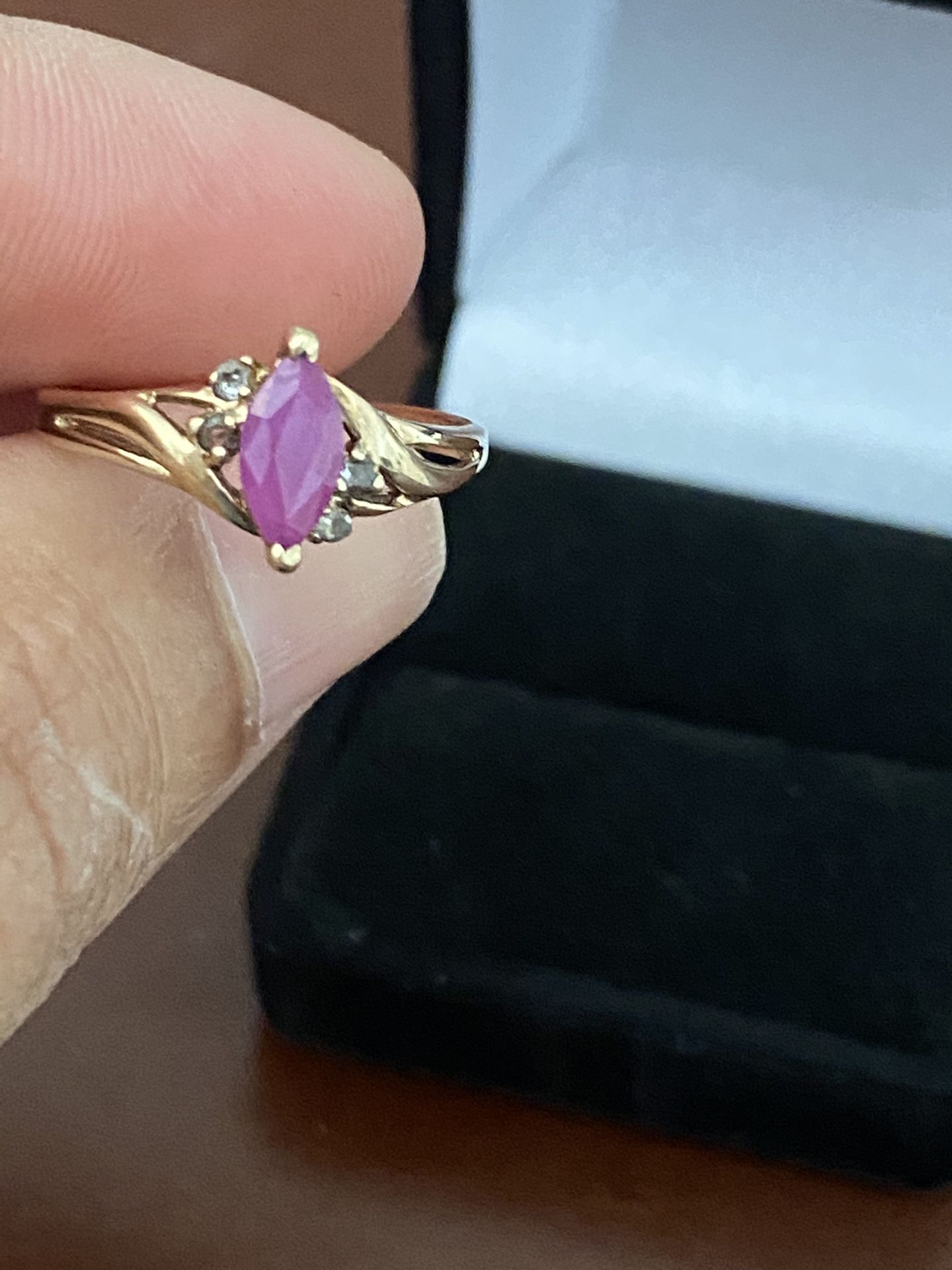 10k gold ruby ring size 7