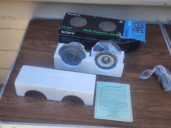 Sony car stereo speakers NEW IN BOX