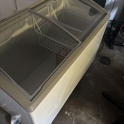 Brand New Freezer 2 Sliding Doors