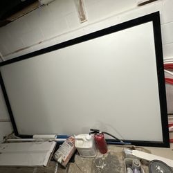 Projector & Screen (8.5’ X 4.5’) 