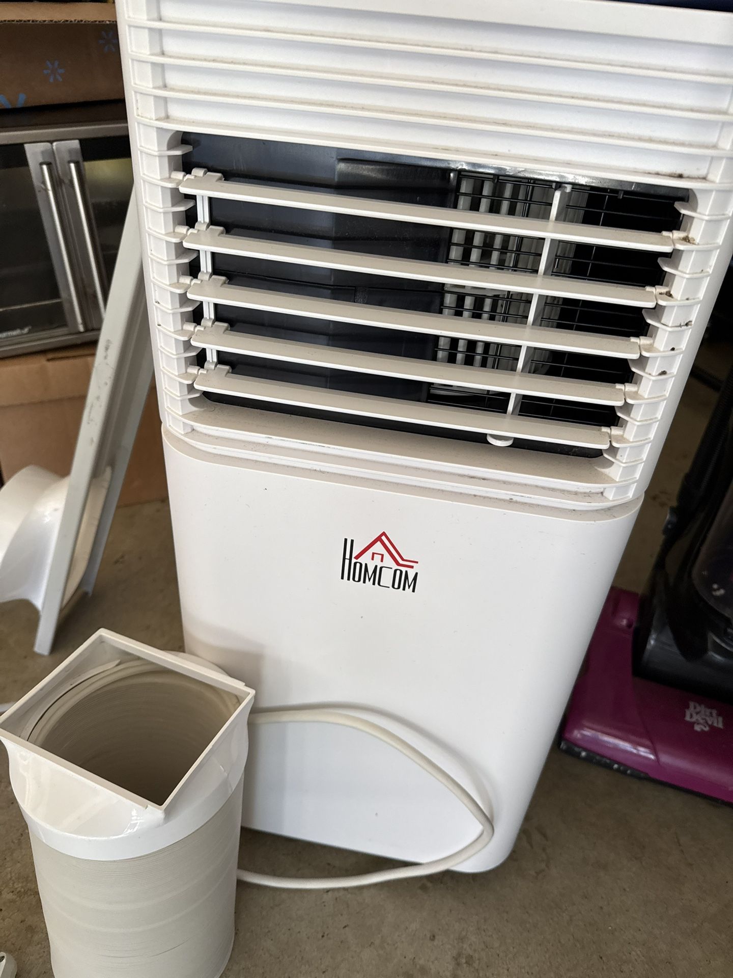 Used HOMCOM 8000 BTU Mobile Air Conditioner for Cooling and Dehumidifying, Remote Control, 24H Timer, LED Display, White