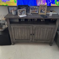 Tv stand