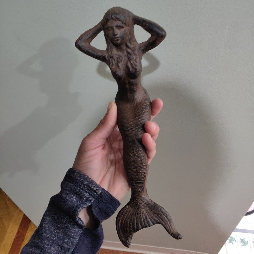 Cast Iron Sitting Mermaid