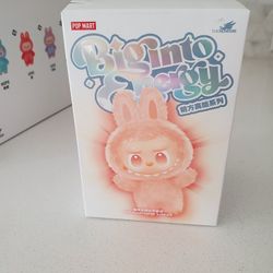 LABUBU DOLLS NEW IN THE BOX 