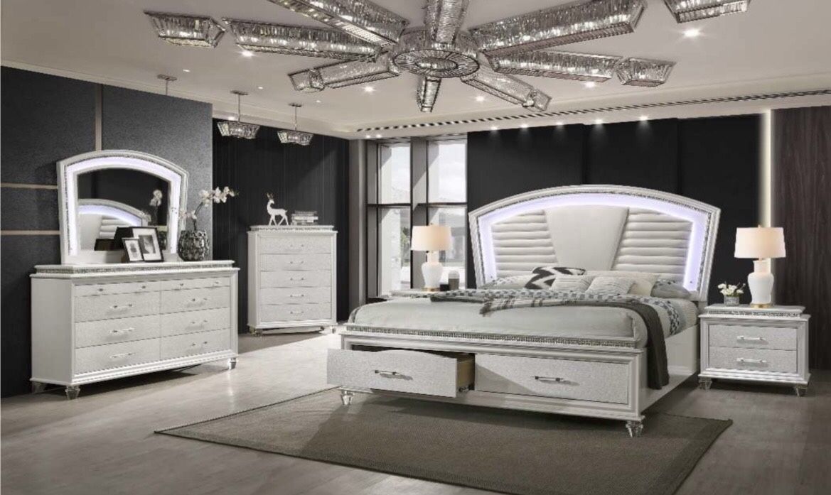 4 Pc Queen Bedroom Set