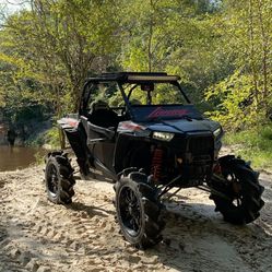 2014 Polaris RZR 1000