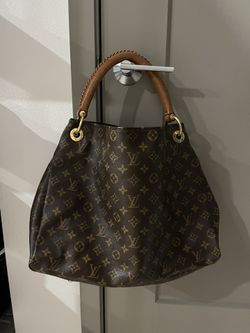 Louis Vuitton Artsy MM