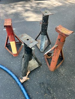4 Jack Stands