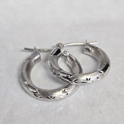 10kt White Gold Hollow Hoops
