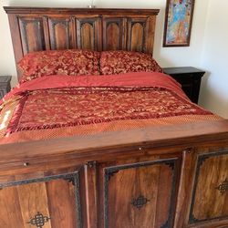 Rosewood Bedroom Set  (Bed/Dresser/Nightstands)